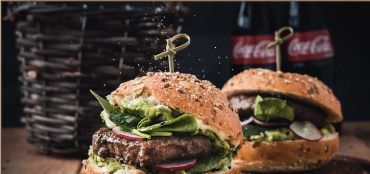 Rindfleisch Burger mit Salat